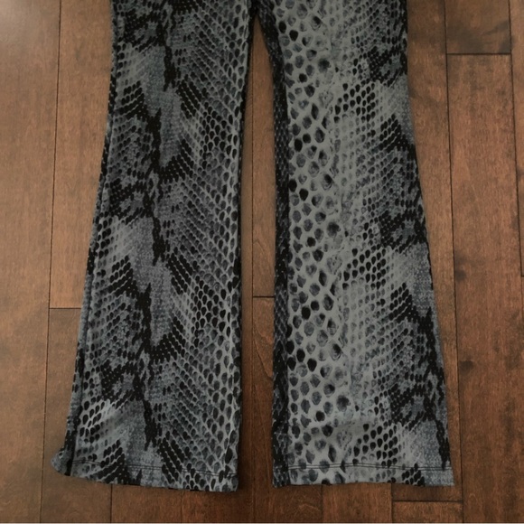 Express Y2K Vintage High-Waist Reptile Print Slit Boot Cut Pants - Picture 2 of 11